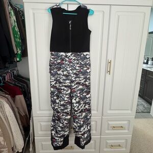 Artix Boys Bib Snow Pants with zipper pockets   Skiing snowboarding snow  sled